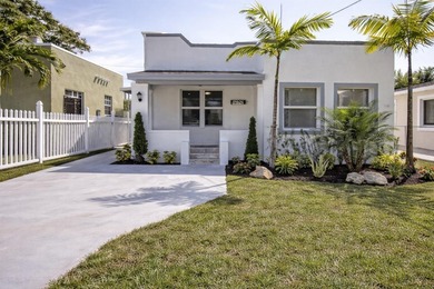 Beach Home For Sale in West Palm Beach, Florida