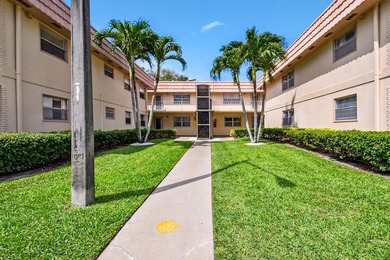 Beach Condo For Sale in Delray Beach, Florida