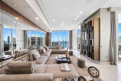 Beach Condo For Sale in Aventura, Florida