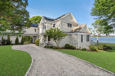 Beach Home For Sale in Hampton Bays, New York