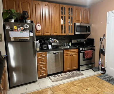 Beach Home For Sale in Whitestone, New York