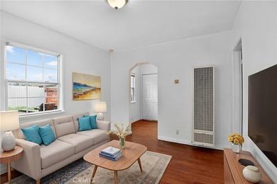 Beach Townhome/Townhouse For Sale in Long Beach, California