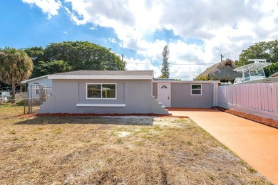 Beach Home Sale Pending in Lake Worth, Florida
