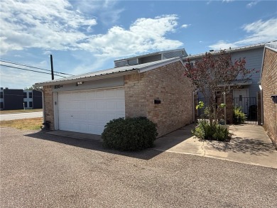 Beach Townhome/Townhouse For Sale in Portland, Texas