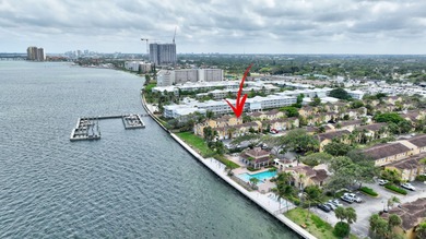 Beach Condo For Sale in Lake Park, Florida