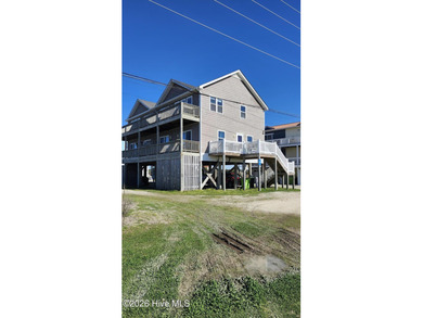 Beach Townhome/Townhouse For Sale in North Topsail Beach, North Carolina