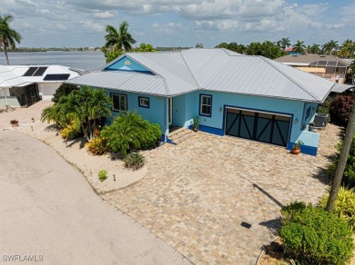 Beach Home For Sale in Matlacha, Florida