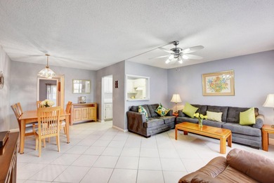 Beach Condo For Sale in West Palm Beach, Florida