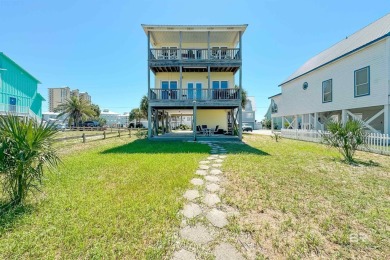 Beach Home For Sale in Gulf Shores, Alabama