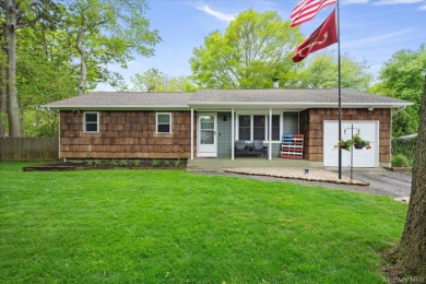 Beach Home For Sale in East Moriches, New York