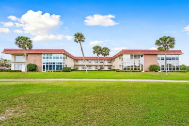 Beach Condo For Sale in Vero Beach, Florida