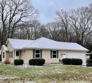 Beach Home For Sale in Fort Gratiot, Michigan