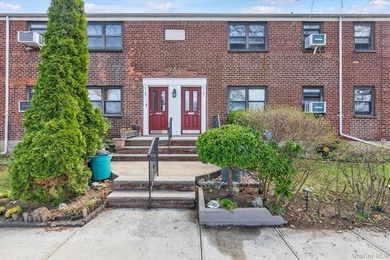 Beach Home For Sale in Whitestone, New York
