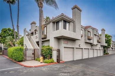 Beach Condo For Sale in Huntington Beach, California