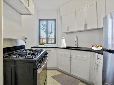 Beach Condo Sale Pending in Bronx, New York