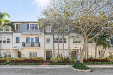 Beach Townhome/Townhouse Sale Pending in Delray Beach, Florida