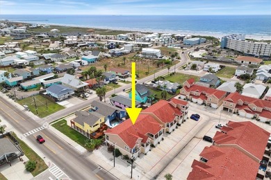 Beach Townhome/Townhouse For Sale in Port Aransas, Texas