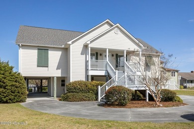 Beach Home For Sale in Beaufort, North Carolina