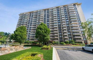 Beach Home For Sale in Bayside, New York