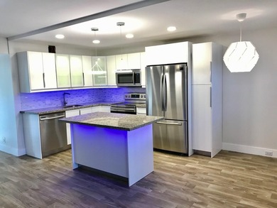 Beach Condo For Sale in Hollywood, Florida