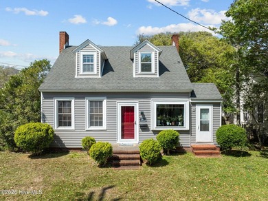 Beach Home For Sale in Morehead City, North Carolina