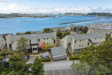 Beach Condo For Sale in Newport, Oregon