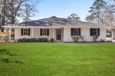 Beach Home Sale Pending in Mandeville, Louisiana