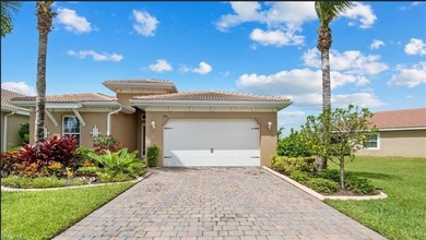 Beach Home For Sale in Fort Myers, Florida