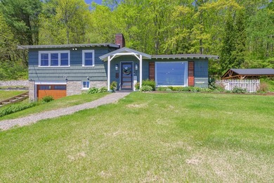 Beach Home For Sale in Rockland, Maine