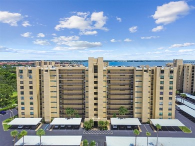 Beach Condo For Sale in Clearwater, Florida