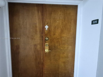 Beach Condo For Sale in Miami, Florida