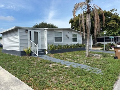 Beach Home For Sale in Deerfield Beach, Florida