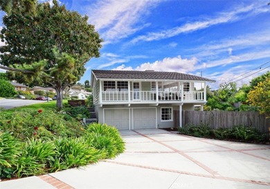 Beach Home For Sale in Palos Verdes Estates, California