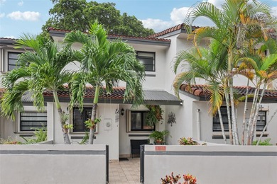 Beach Townhome/Townhouse For Sale in Miami, Florida