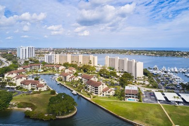 Beach Condo For Sale in North Palm Beach, Florida
