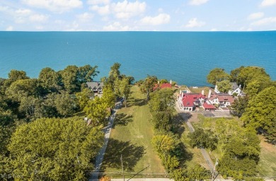 Beach Lot For Sale in Bratenahl, Ohio