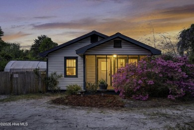 Beach Home Active Under Contract in Wilmington, North Carolina