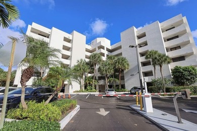 Beach Condo For Sale in Hollywood, Florida