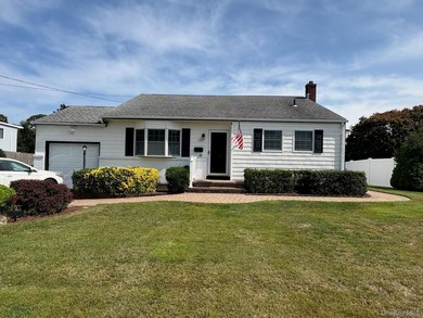 Beach Home Sale Pending in Bayport, New York