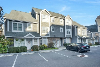 Beach Condo For Sale in Stamford, Connecticut