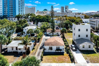 Beach Townhome/Townhouse For Sale in West Palm Beach, Florida