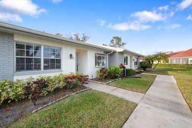 Beach Condo For Sale in Palm Harbor, Florida