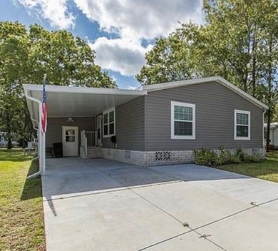 Beach Home For Sale in Weeki Wachee, Florida