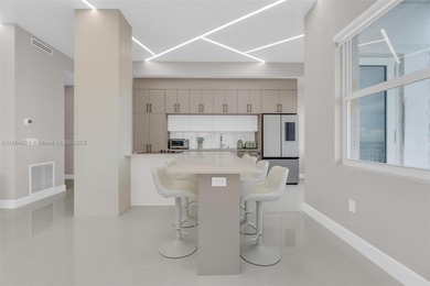 Beach Condo For Sale in Aventura, Florida