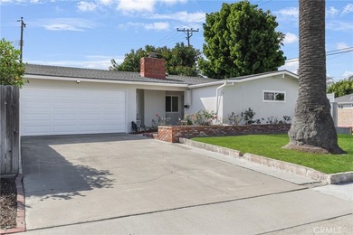 Beach Home For Sale in Huntington Beach, California