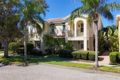 Beach Townhome/Townhouse Sale Pending in Sarasota, Florida