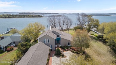 Beach Home For Sale in Swansboro, North Carolina