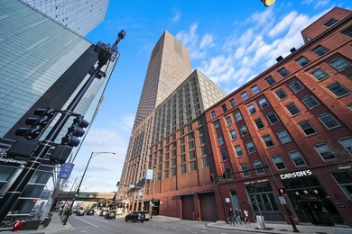 Beach Condo Active Under Contract in Chicago, Illinois