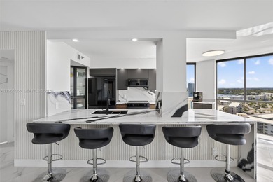 Beach Condo For Sale in Aventura, Florida