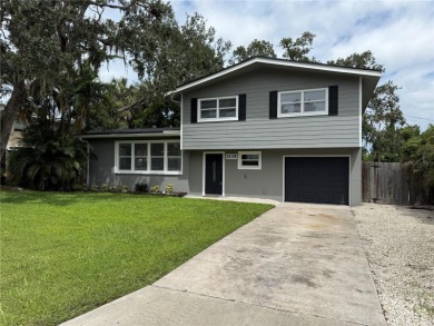 Beach Home For Sale in Sarasota, Florida